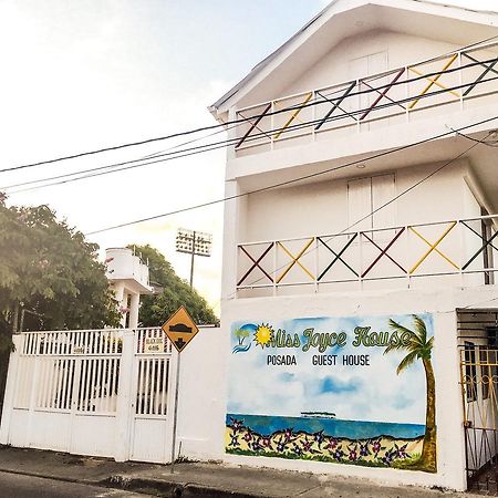 Posada Miss Joyce House San Andrés Exteriör bild